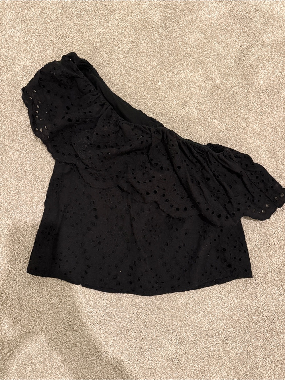 DO+BE Black One-Shoulder Eyelet Crop Top